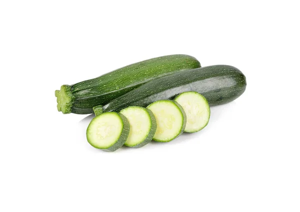 Roh Ganz Und Scheiben Geschnittene Frische Zucchini Auf Weißem Hintergrund — Stockfoto