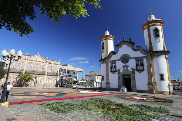 Oliveira Brasil 2015 Tapetes Coloridos Adornam Frente Igreja Barroca Para — Fotografia de Stock