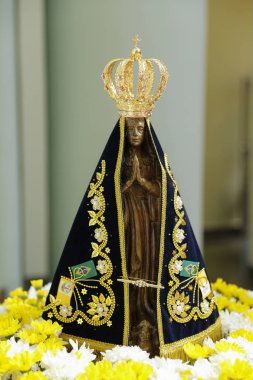 Aparecida Anıtı, Katolik dininde Tanrı 'nın annesi, Brezilya' nın hamisi.