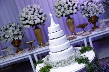 Düğün pastası - düğün için dekore edilmiş tablo - şeker tablolar.