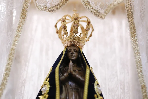 Aparecida Anıtı, Katolik dininde Tanrı 'nın annesi, Brezilya' nın hamisi.