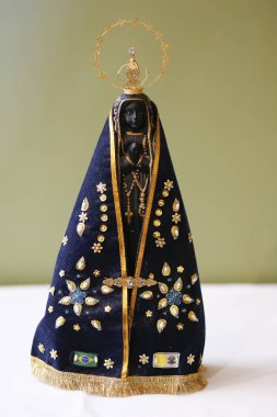Aparecida Anıtı, Katolik dininde Tanrı 'nın annesi, Brezilya' nın hamisi.