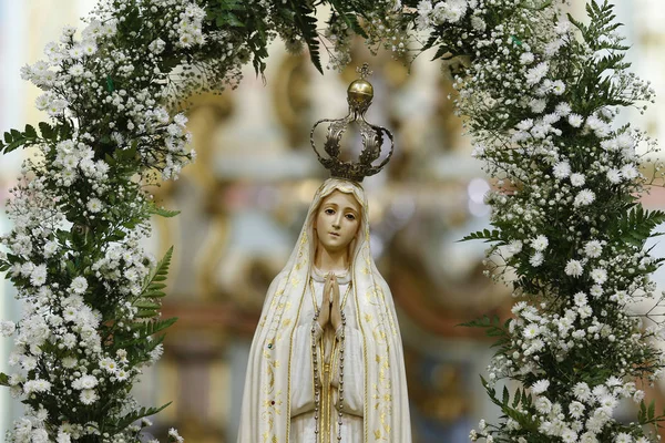 Estátua da imagem de Nossa Senhora de Fátima — Fotografia de Stock
