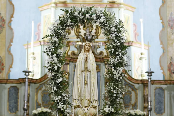 Statue of the image of Our Lady of Fatima — Stock Photo, Image