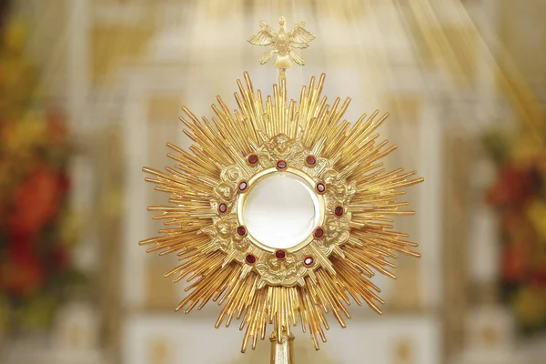 Katolik Kilisesi ostensorial hayranlığı