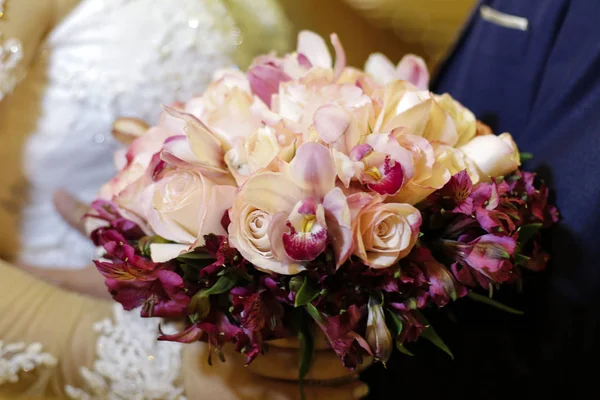 Brides Wedding Flowers Bouquet — Stock Photo, Image