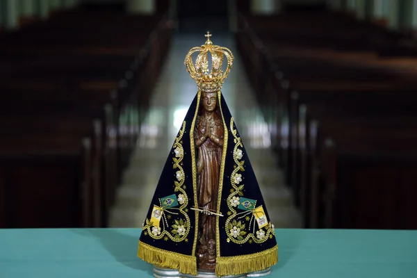 Imagem de Nossa Senhora de Aparecida - Estátua da imagem de Nossa Senhora — Fotografia de Stock