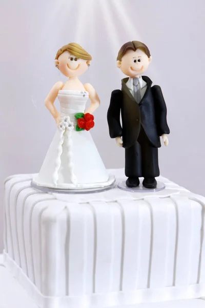 Beautiful Statues Bride Groom Decorative Wedding Cake Wedding Bride Groom — Stock Photo, Image