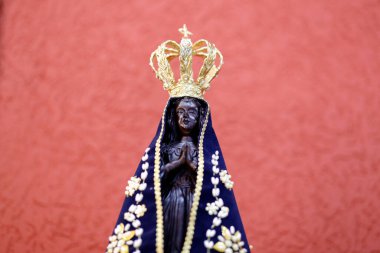 Aparecida Anıtı, Katolik dininde Tanrı 'nın annesi, Brezilya' nın hamisi.