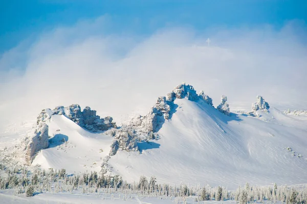 Góry Nazywane Zbliżenie Wielbłądy Góry Shoria Ałtaju Rosja Górze Jest — Zdjęcie stockowe