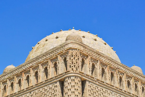 Samanid türbesi, Özbekistan'ın Buhara kentinin tarihi kent çekirdeğinde yer almaktadır..