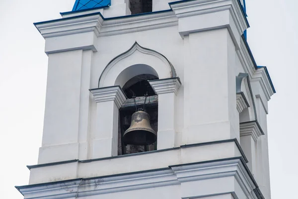 Kulenin bir parçası, Hıristiyan Kilisesi'nin çanları taştan. Tomsk'taki Holy Trinity Kilisesi, Rusya.