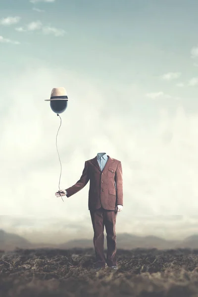 Homem Sem Cabeça Segura Balão Preto Com Chapéu Conceito Surreal — Fotografia de Stock