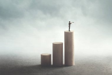 adam gelecek gözlemleyerek dürbün ile üst 