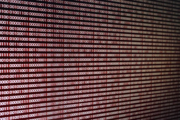 赤のバイナリ コードです コンピューター技術の背景 赤のバイナリ コード コンピューター言語データを転送します セキュリティ保護されていないと危険な大きなデータと 人工知能サイバー ネットワーク — ストック写真