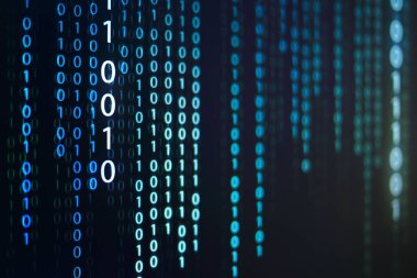 bilgisayar veri matrisi. aşağı doğru hareket hareketli dikey dijital ikili kod. mavi bir ışık ve aşağı metin akan sıfır. birden çok katman kodlama ile siyah arka plan alanı.