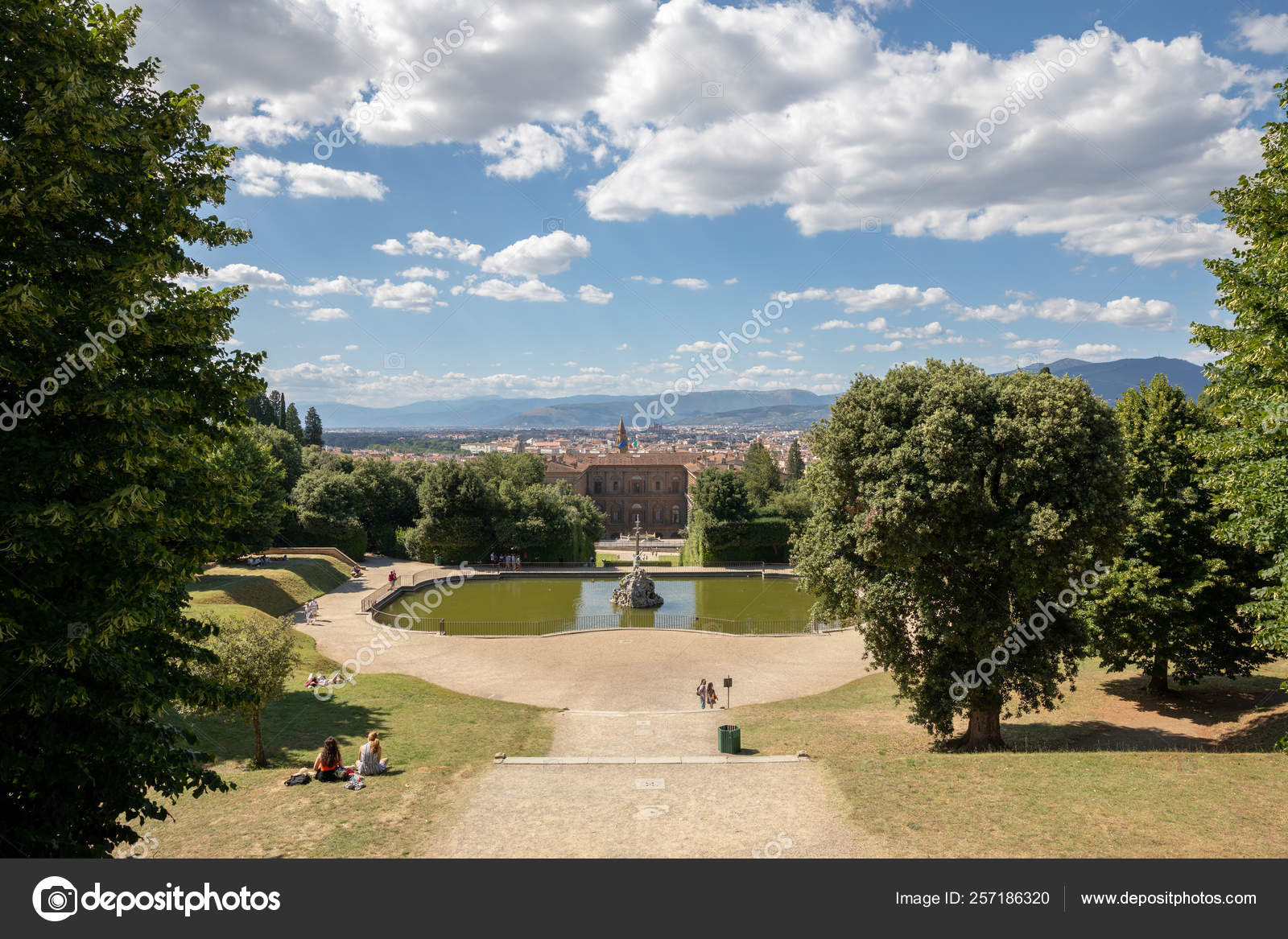 Panorama der Boboli-Garten (Giardino di Boboli) — Redaktionelles