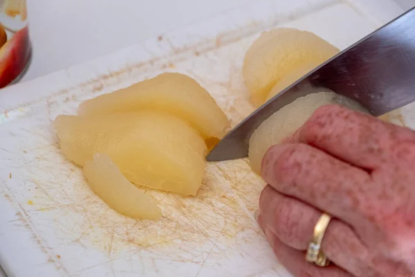 making pear cake