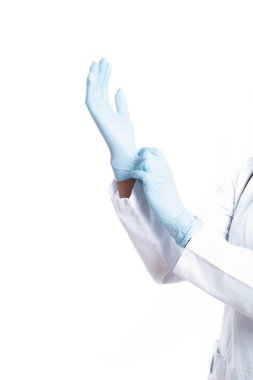 Eller doktor tıbbi paltolu kapatın. Lateks glov giyen doktor