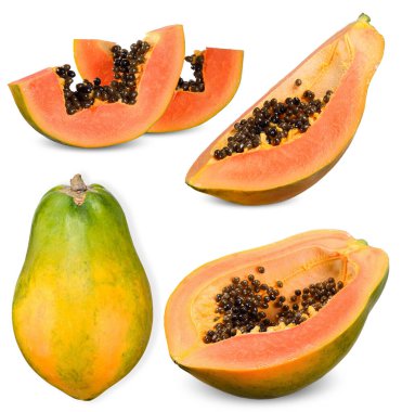 Olgun papaya ve yarım dilim beyaz arka planda izole.