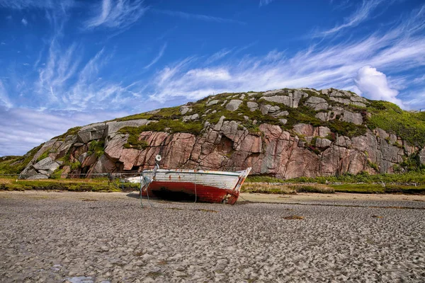 Barco Pesca Abandonado Uma Praia Perto Aldeia Burtonport Donegal Irlanda — Fotografia de Stock