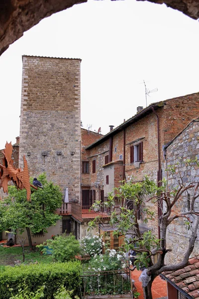 Древние Каменные Здания Улицы Lucca Tuscany Italy — стоковое фото