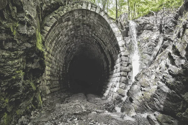 Slovakya büyük terk edilmiş tünel