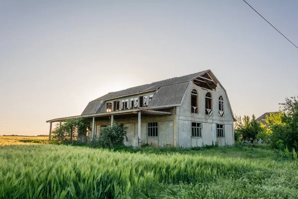 Edificio Abandonado Atardecer Verano Ucrania Aldea Shagany — Foto de Stock