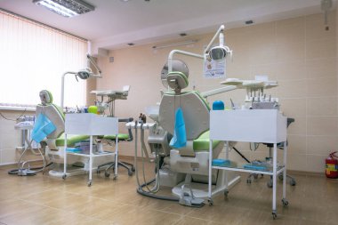 Profesyonel sandalye ile diş kliniği stomatology iç. Diş Hekimliği, ilaç, tıbbi malzeme ve stomatology kavramı
