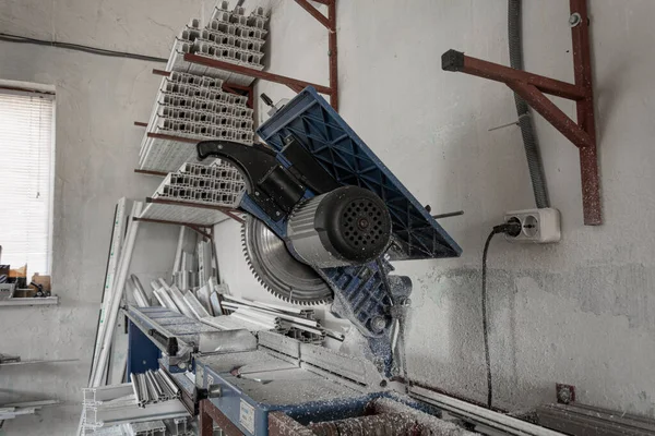 Оборудование Производства Пвх Окон Производство Пвх Окон Небольшая Фабрика Производству — стоковое фото