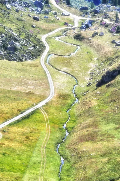 Las Curvas Del Arroyo Montaña — Foto de Stock