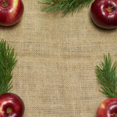 Yeni yıl yas kırmızı elma