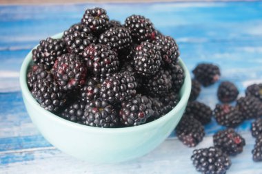 Yaz berry, doğal, organik böğürtlen