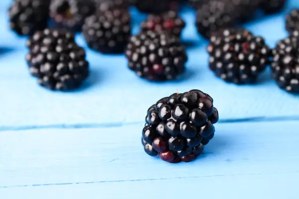 Καλοκαίρι Berry Φυσικά Βιολογικά Βατόμουρα — Φωτογραφία Αρχείου