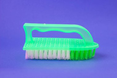 üzerinde mavi bir arka plan temizleme fırçası