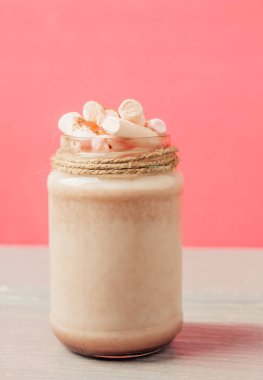 kakao marshmallows ve çerezler ile