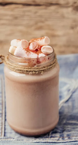 Kakao Mit Marshmallows Und Keksen — Stockfoto