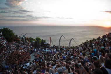 Bali teatre günbatımı dans