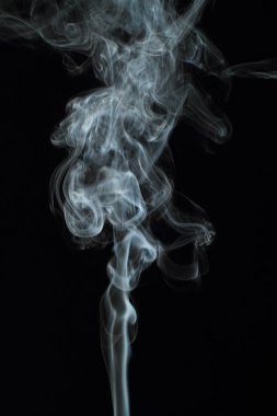 Siyah arkaplanda beyaz duman dokusu