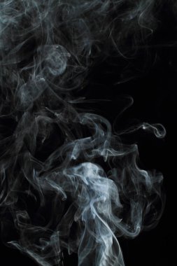 Siyah arkaplanda beyaz duman dokusu