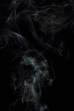 Siyah arkaplanda beyaz duman dokusu