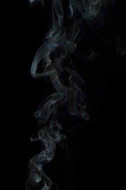 Siyah arkaplanda beyaz duman dokusu