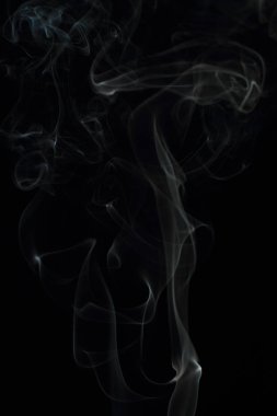 Siyah arkaplanda beyaz duman dokusu