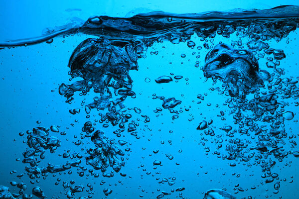 fresh water with bubbles