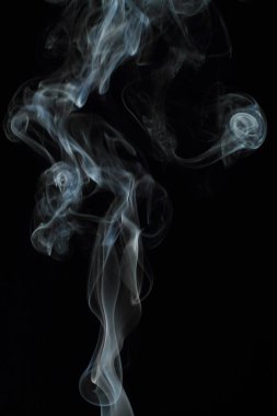 Siyah arkaplanda beyaz duman dokusu