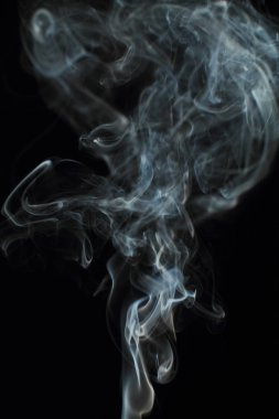 Siyah arkaplanda beyaz duman dokusu