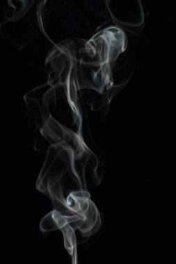Siyah arkaplanda beyaz duman dokusu