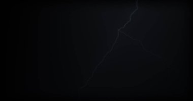 Gerçekçi yansımalar siyah bir zemin üzerine yıldırım