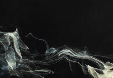 Siyah arkaplanda beyaz duman dokusu