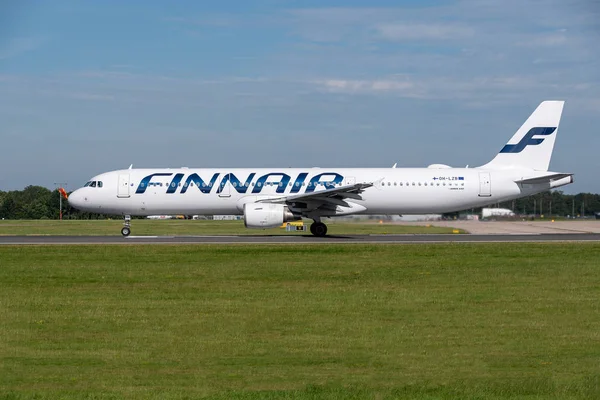 Finnair Airbus A321 pronto para partida — Fotografia de Stock